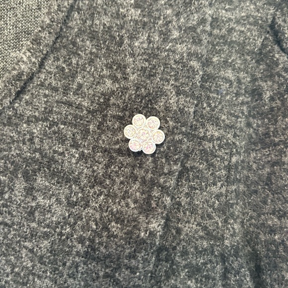 2 Grey Adrienne Vittadini tops both sz L - Picture 5 of 9